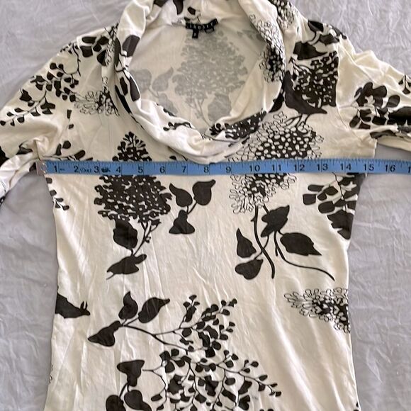 Theory Cream Botanical Print Cowl Neck Top Floral Short Sleeve Designer Sz SP - Picture 5 of 8
